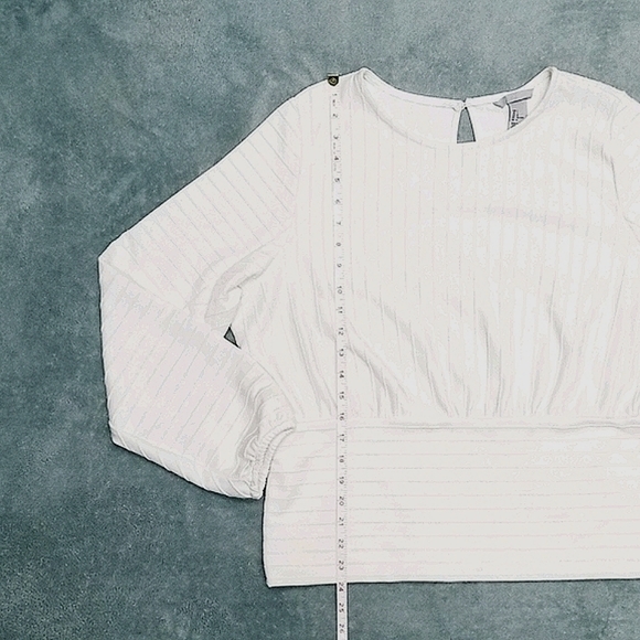 Cream Longsleeve Pull Over Top - Picture 4 of 6